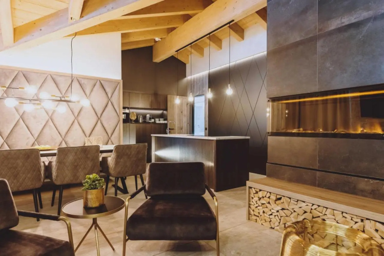 GLEMM by AvenidA Superior Hotel & Residences