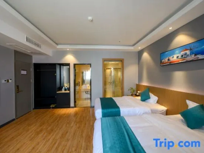 Standard Family room