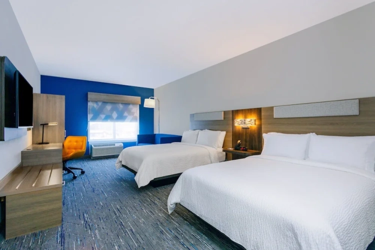 Quadruple Suite