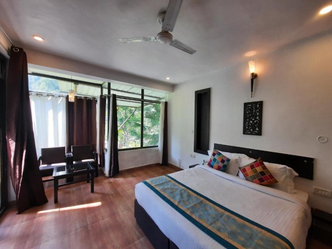 Standard Double room with garden view
