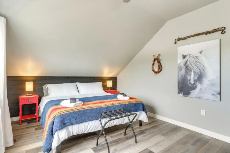 Spacious, Rustic Spearfish Home: Walk to Downtown!