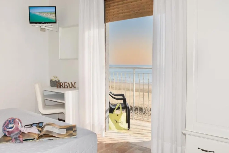 Standard Double room with sea view