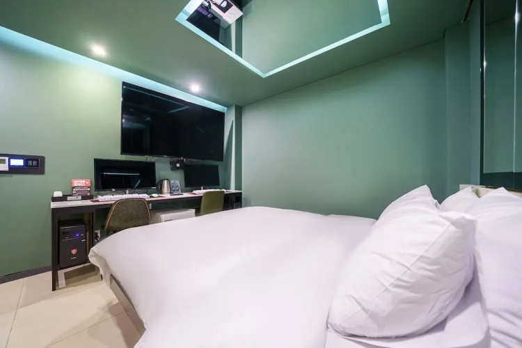 Shinchon Wol Hotel
