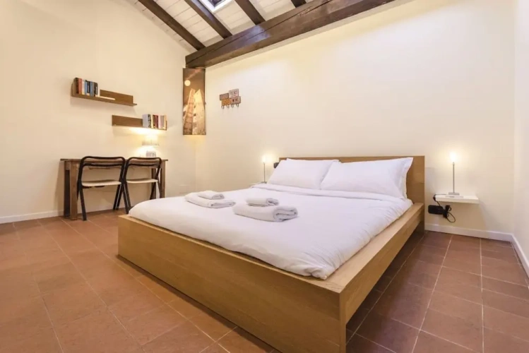 1 Bedroom Apartment with balcony