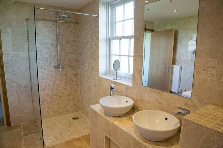 1 Bedroom Suite