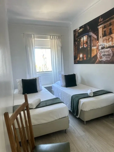 Economy Twin room with city view