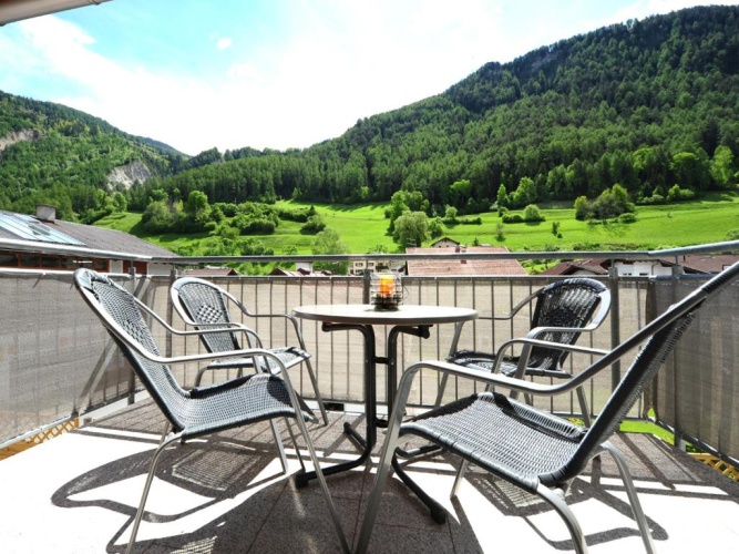 2 Bedrooms Apartment with mountain view
