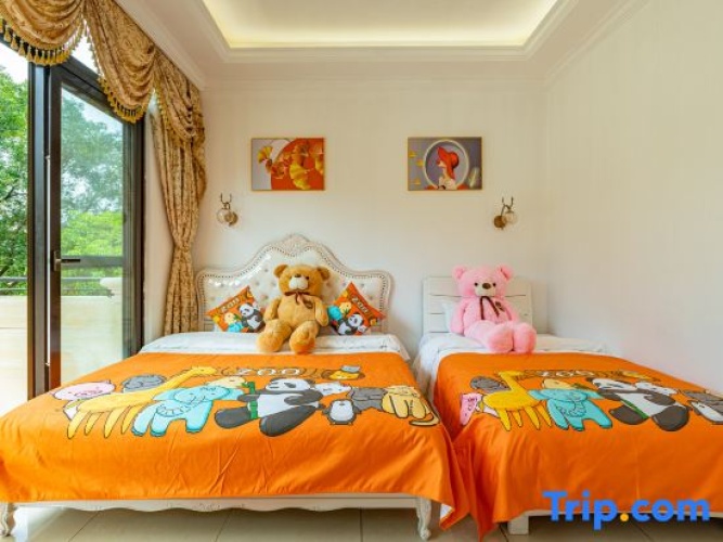 6 Bedrooms Deluxe Villa