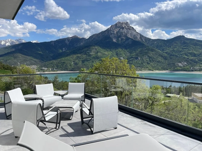 1 Bedroom Premium Apartment