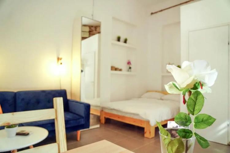 Meir 8 Hotel