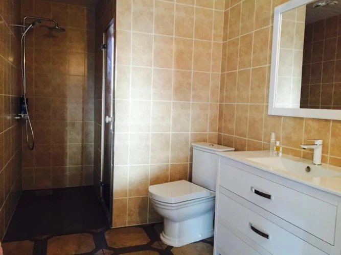 3 Bedrooms Cottage