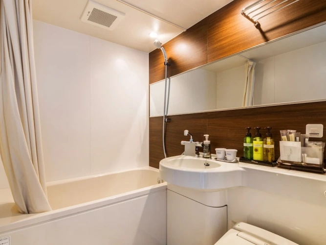 Standard Twin room with city view