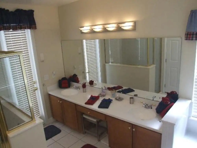Formosa Gardens Six-bedroom