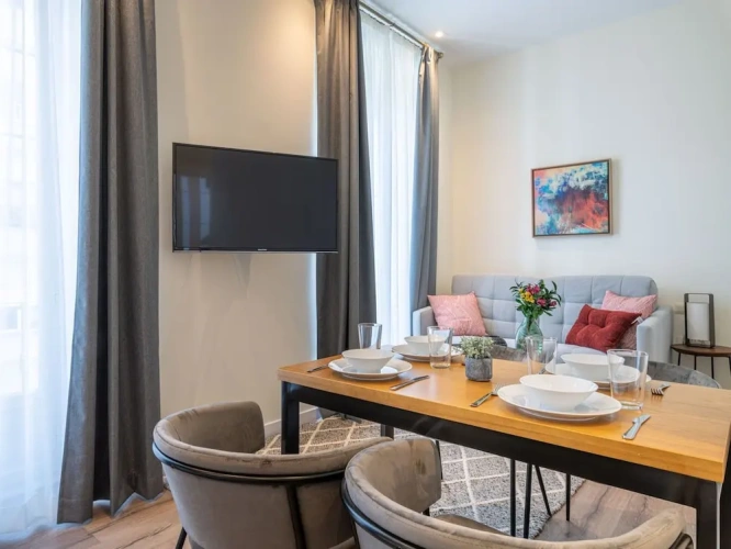 Superior Apartment