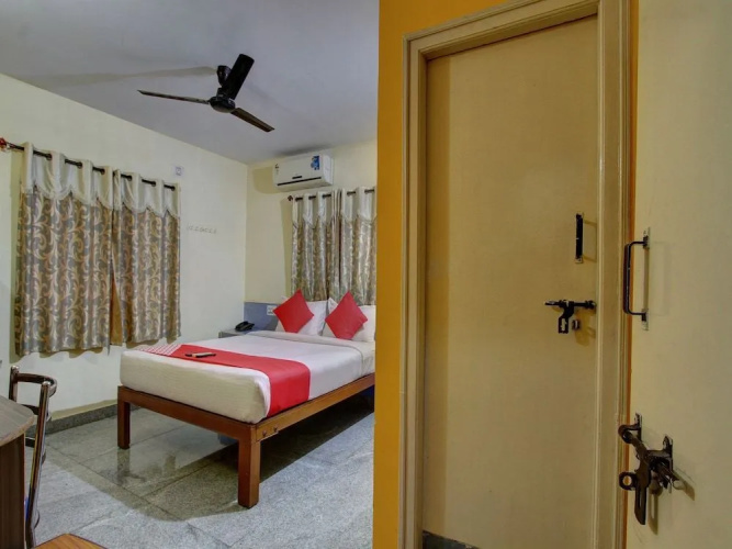 OYO 2420 Ashwa Comfort