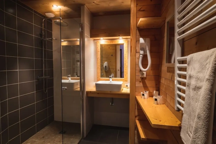 Standard Triple room with balcony