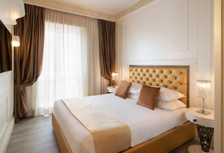 1 Bedroom Apartment with balcony and with city view