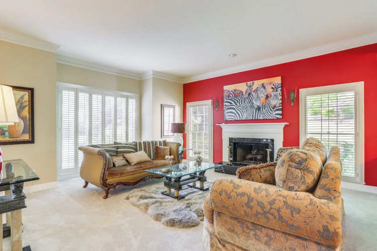 3 Mi to Roswell Riverwalk: Spacious Getaway!