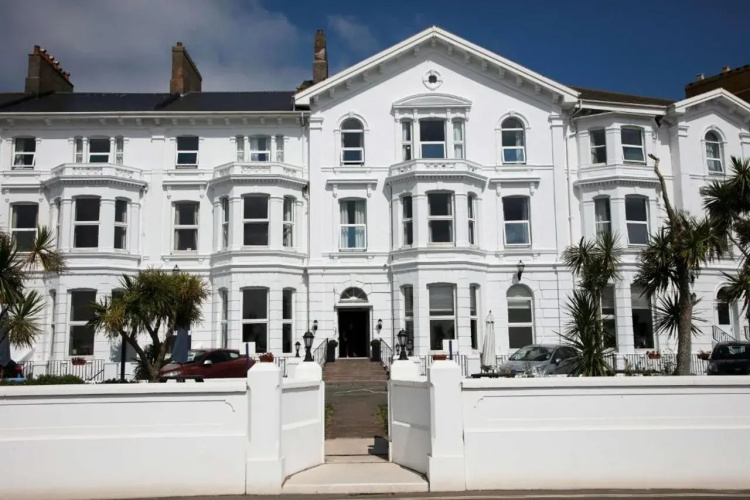 Exmouth Beach Hotel