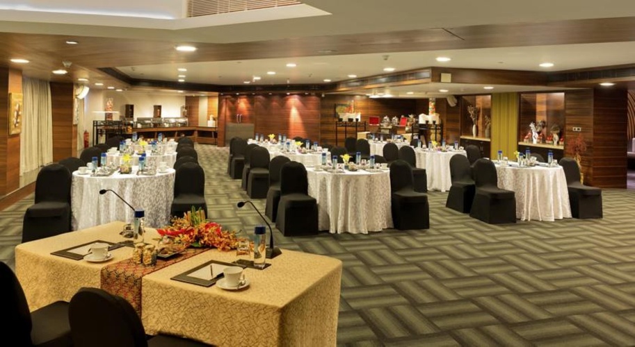 Sahara Star photo 25