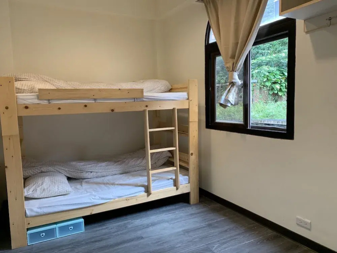 Corner 284 Hostel