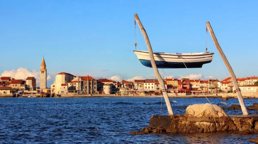 House With Private Jacuzzi Near Umag