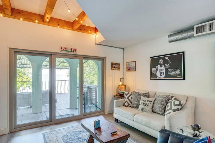 3 Bedrooms Apartment with balcony