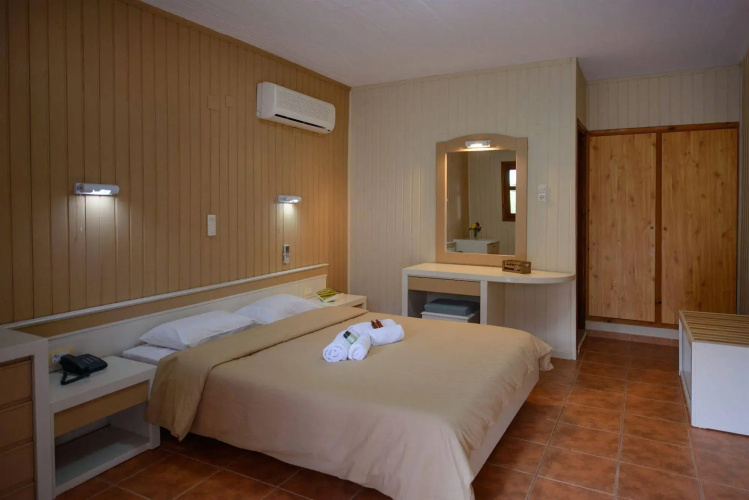 Idi Hotel