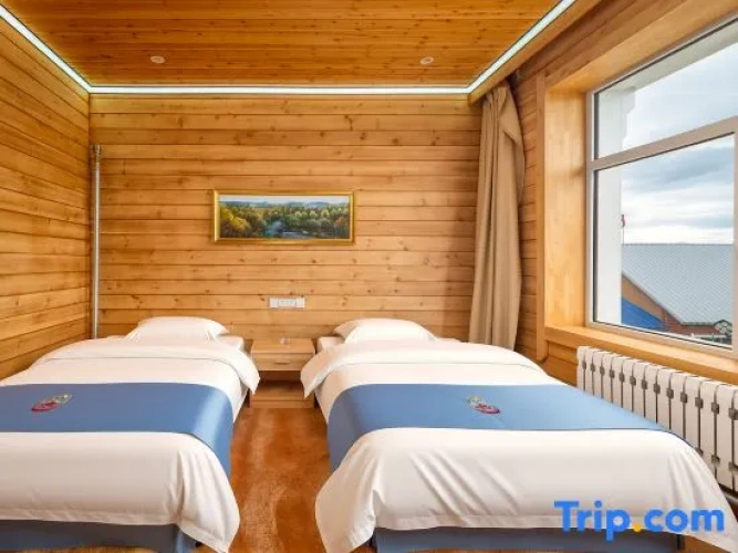 Standard Twin room with sunset view
