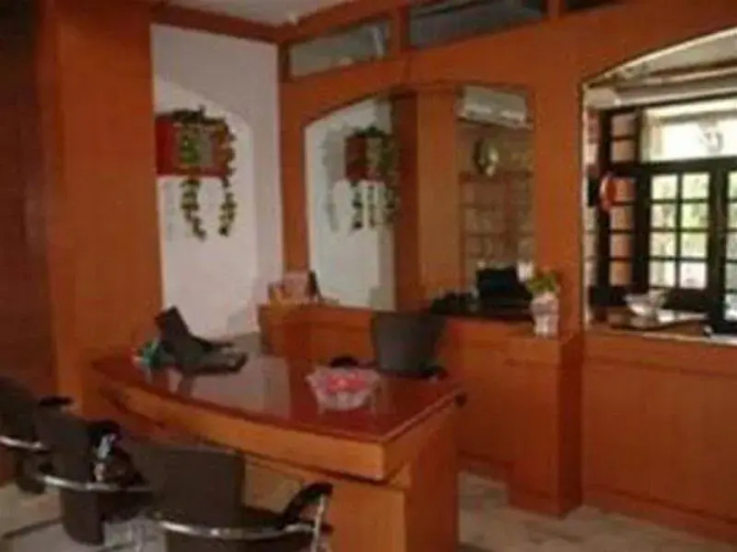 Harjas Palace