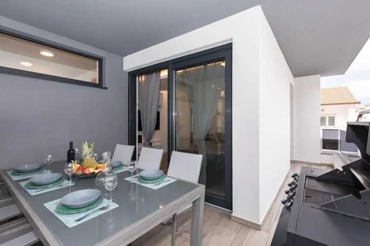 LuxArt City SPA Residence Krk