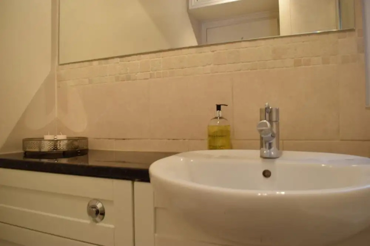 2 Bedroom Fulham Flat