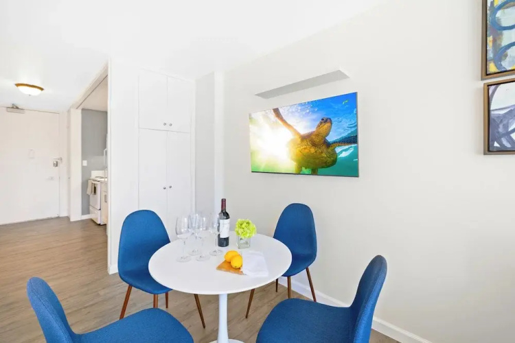 Ilikai Marina Studios by Midway Vacations