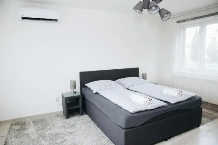 Alisa Apartments