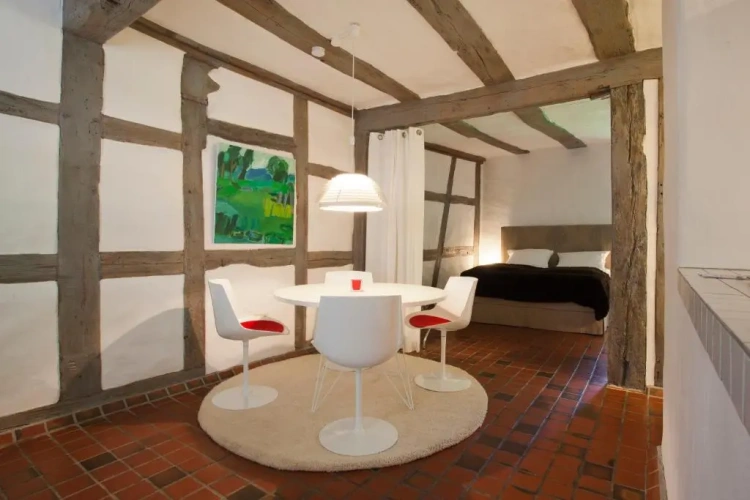 Double Basement Apartment