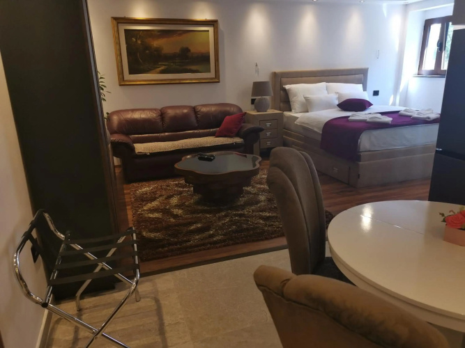 I&G Apartments