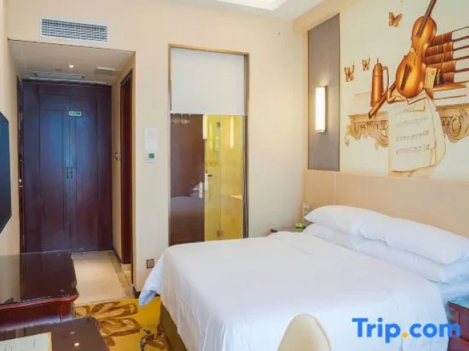 Standard Double room with view