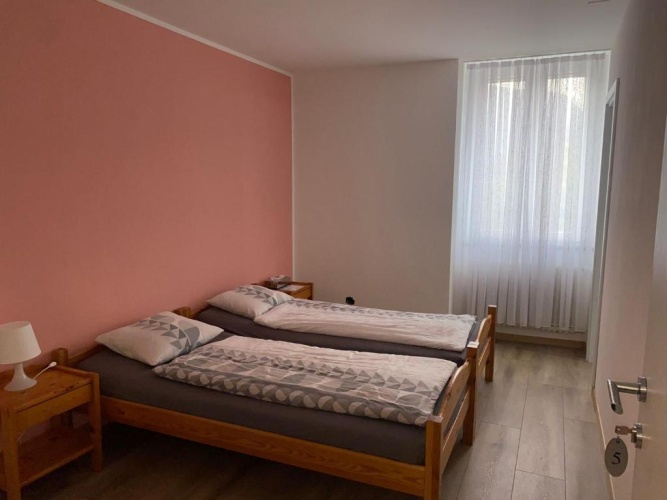 Economy Twin room