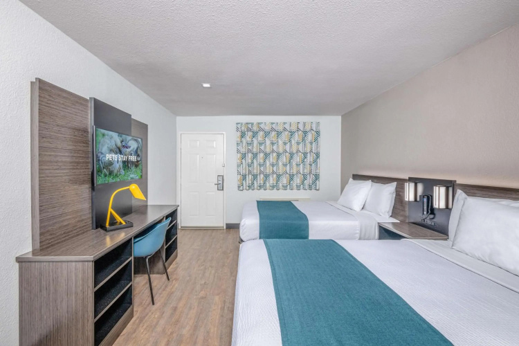 Motel 6 Euless, TX - Dallas