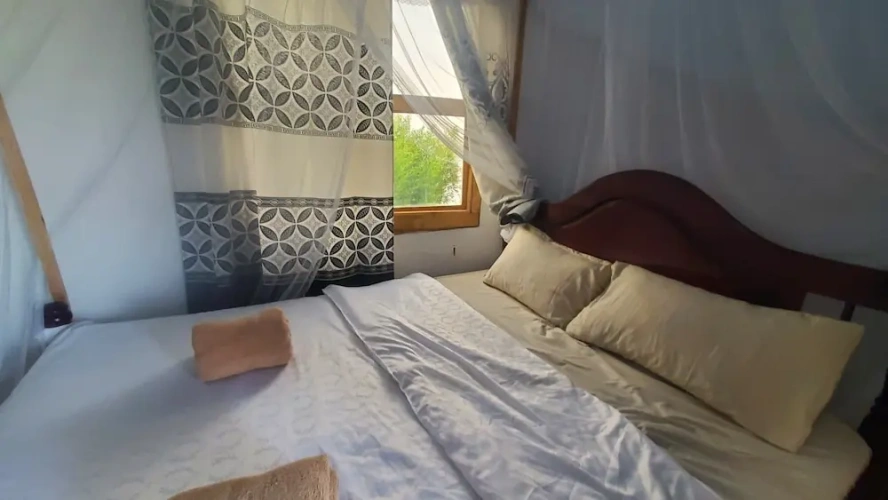 Standard Double room with balcony and with lake view