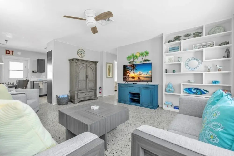Barefoot Bungalow 2 Bedroom Home