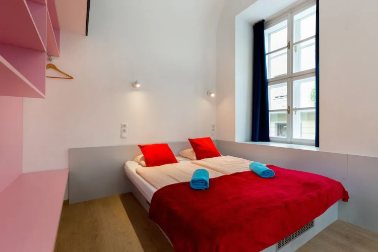 Dice Apartments