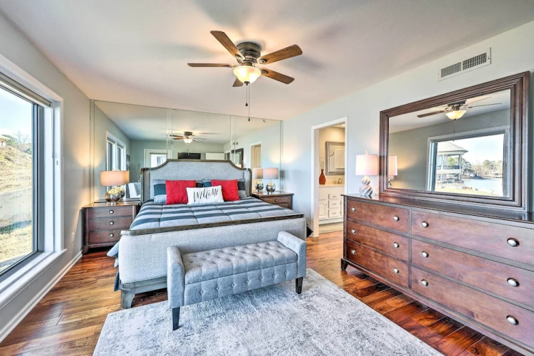 Waterfront Hot Springs Condo: Pool, Hot Tub Access