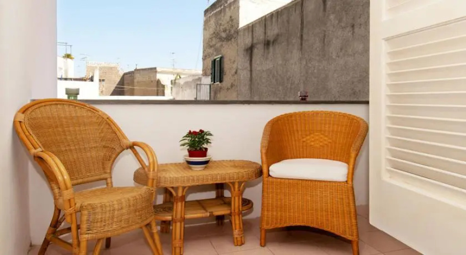 Gioia 13 Rooms & Apartments