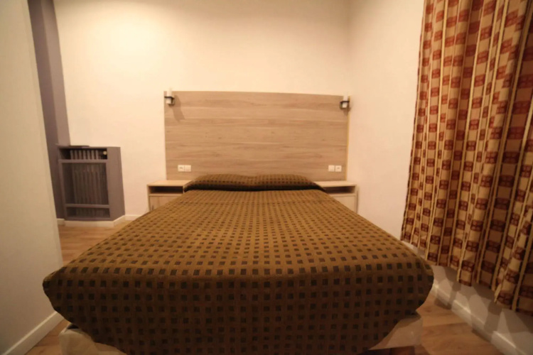 Evelia Hotels