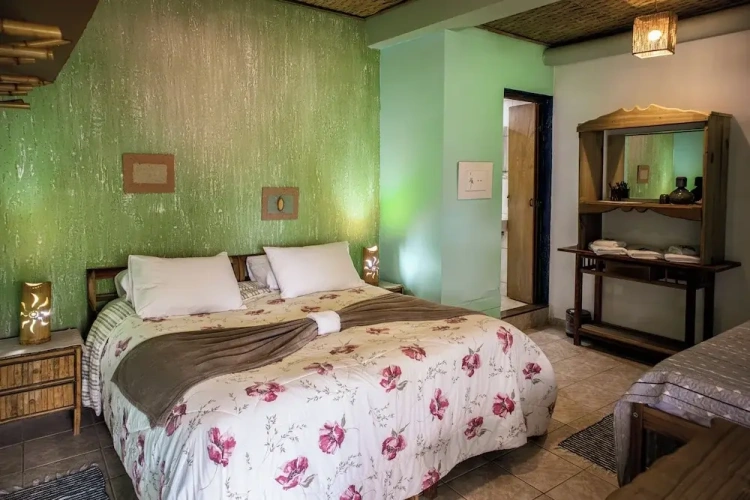 Superior Triple room with garden view
