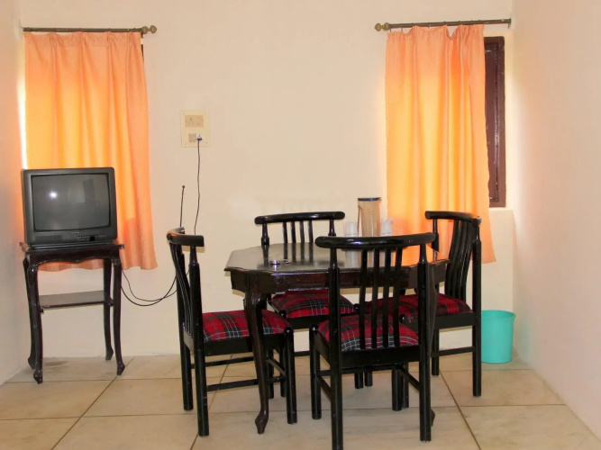 Hotel Lakeview Ooty