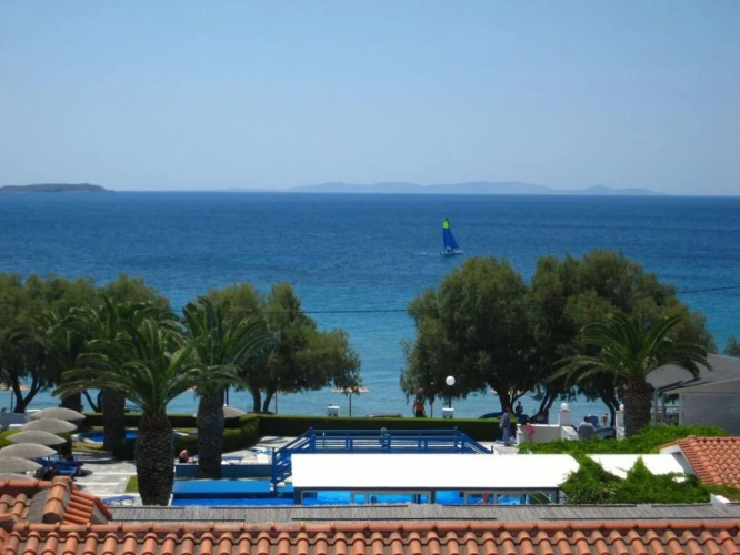 Zefiros Beach