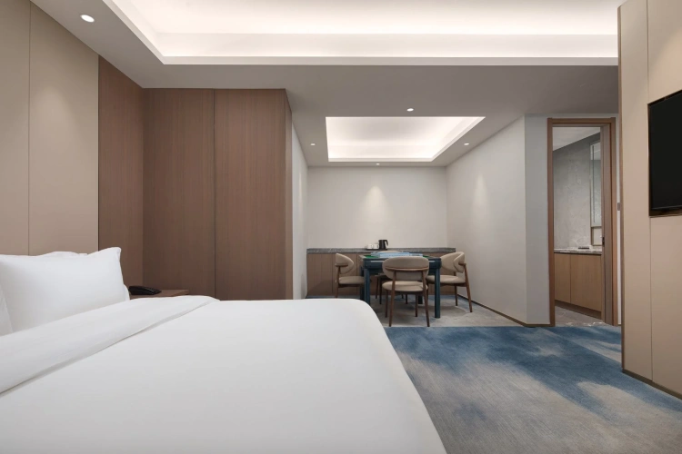 Deluxe Quadruple Suite