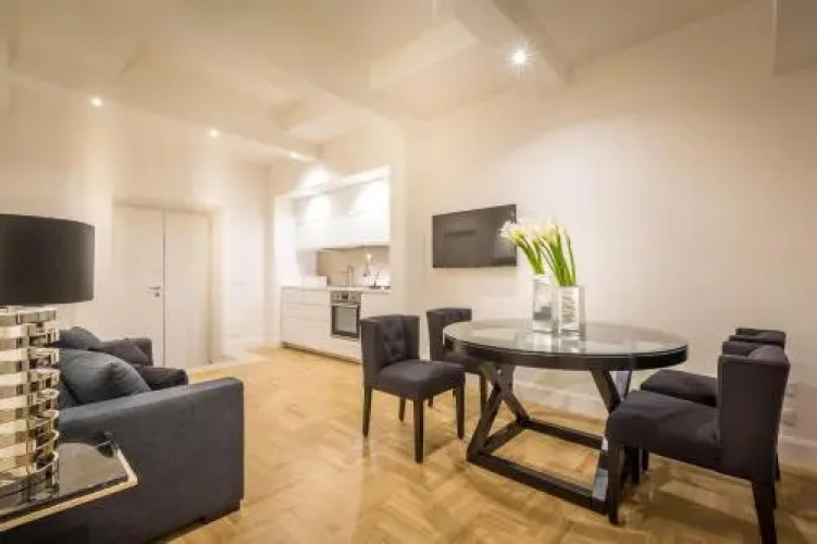 Old Town Apartment